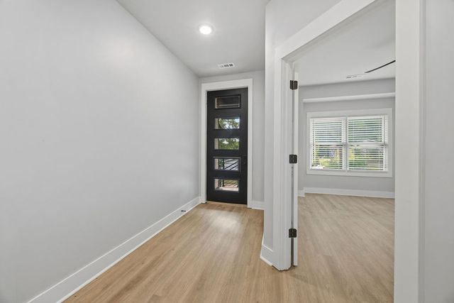 122 E Mountain Street, Fayetteville, AR 72701