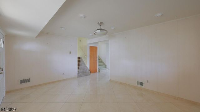 2294 Saint Georges Ave, Rahway City, NJ 07065