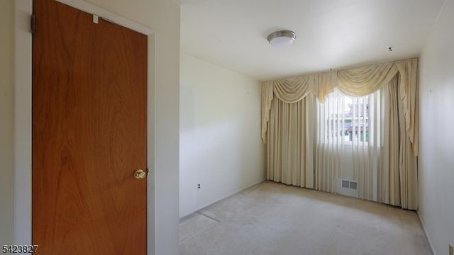 2294 Saint Georges Ave, Rahway City, NJ 07065