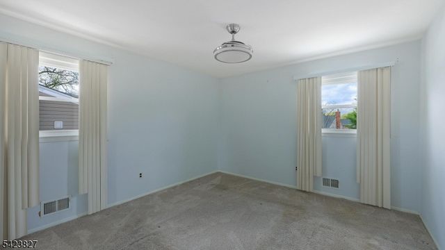 2294 Saint Georges Ave, Rahway City, NJ 07065