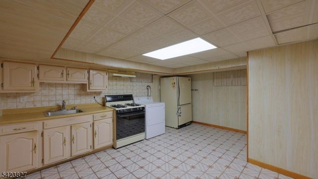 2294 Saint Georges Ave, Rahway City, NJ 07065