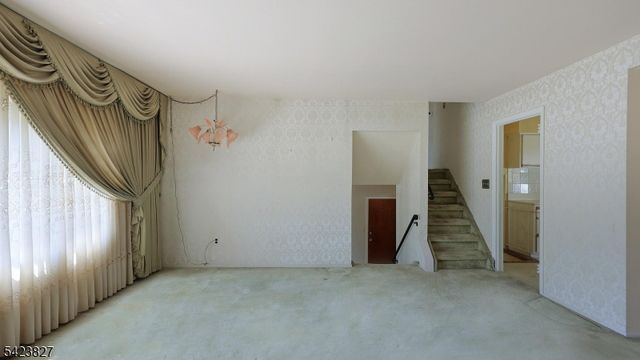 2294 Saint Georges Ave, Rahway City, NJ 07065