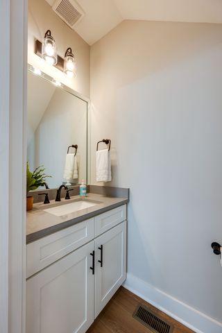 5902B Morrow Rd, Nashville, TN 37209