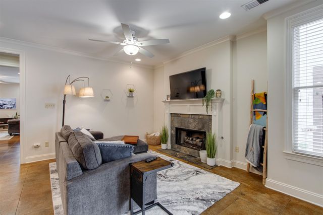 3564 WALNUT GROVE RD, Memphis, TN 38111