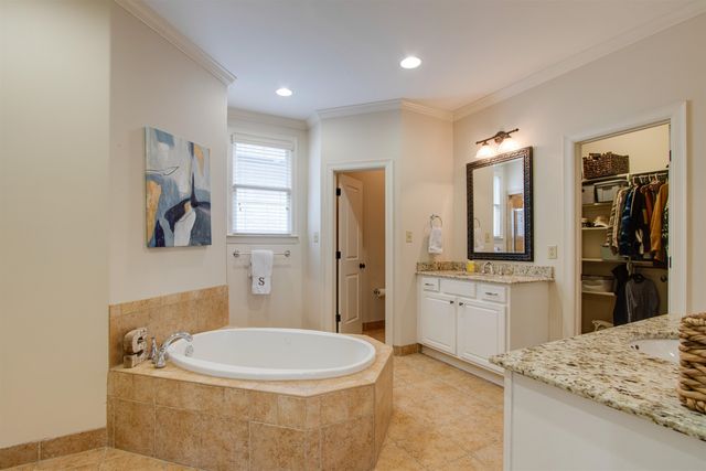 3564 WALNUT GROVE RD, Memphis, TN 38111