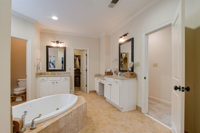 3564 WALNUT GROVE RD, Memphis, TN 38111