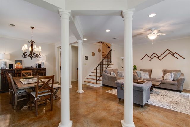 3564 WALNUT GROVE RD, Memphis, TN 38111