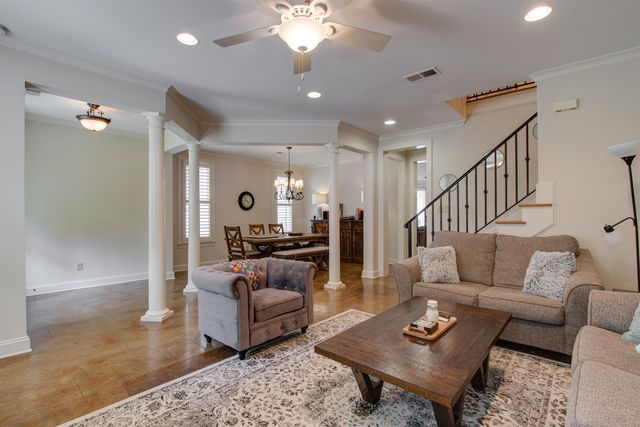 3564 WALNUT GROVE RD, Memphis, TN 38111