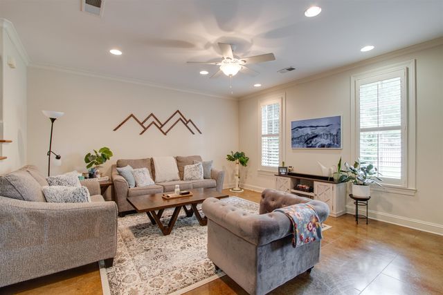 3564 WALNUT GROVE RD, Memphis, TN 38111