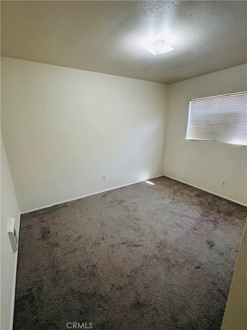 6212 Abronia, 29 Palms, CA 92277