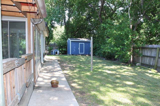 10976 E 36th Place, Tulsa, OK 74146