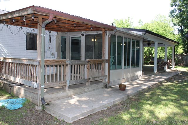10976 E 36th Place, Tulsa, OK 74146