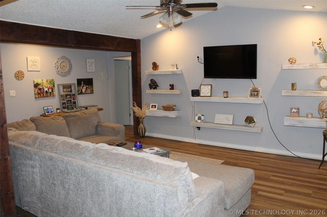 10976 E 36th Place, Tulsa, OK 74146