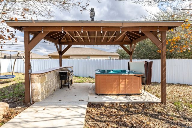 4610 Media Meadows, San Antonio, TX 78222