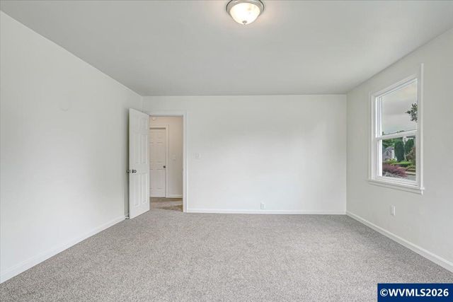 420 E Santiam St, Stayton, OR 97383