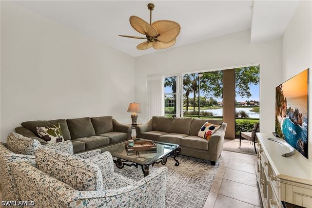 3141 Aviamar CIR 103, Naples, FL 34114
