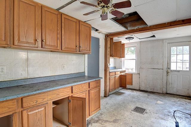 1713 Columbia Avenue, Middletown, OH 45042