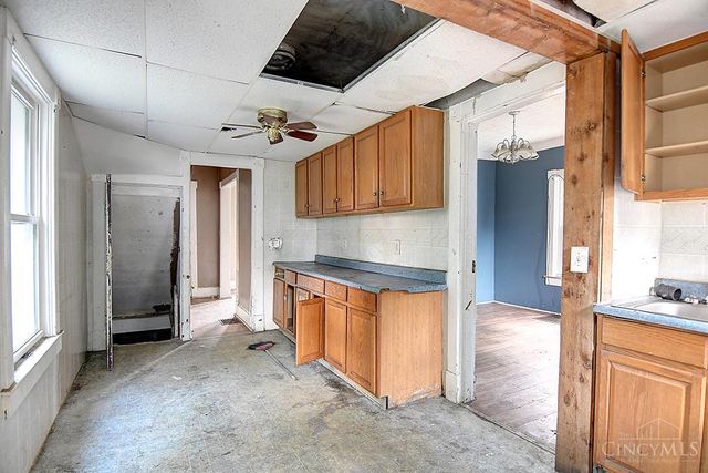 1713 Columbia Avenue, Middletown, OH 45042