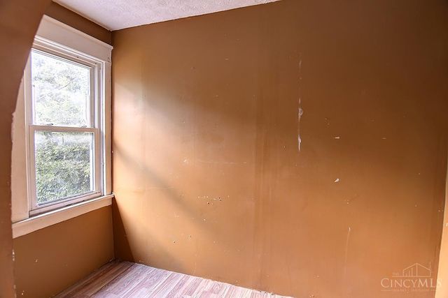 1713 Columbia Avenue, Middletown, OH 45042