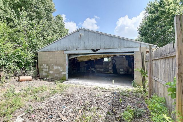 1713 Columbia Avenue, Middletown, OH 45042
