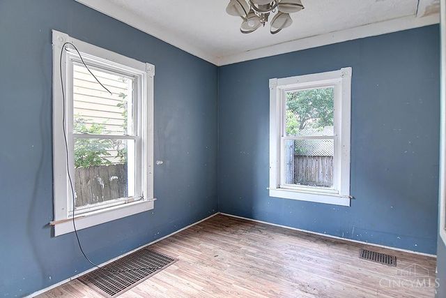 1713 Columbia Avenue, Middletown, OH 45042