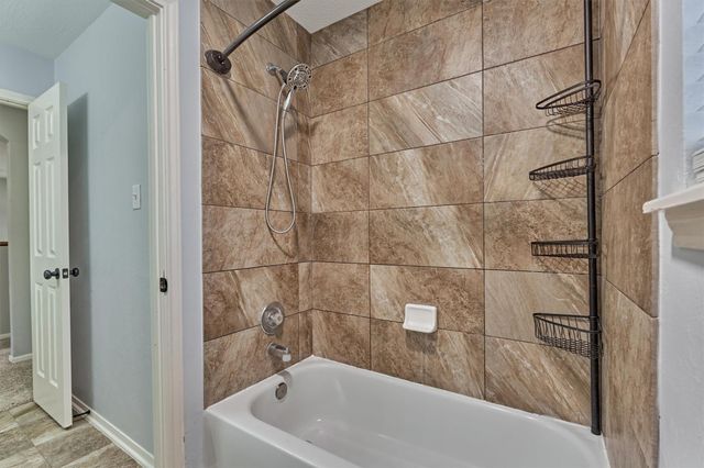 1618 Calmar Drive, Spring, TX 77386