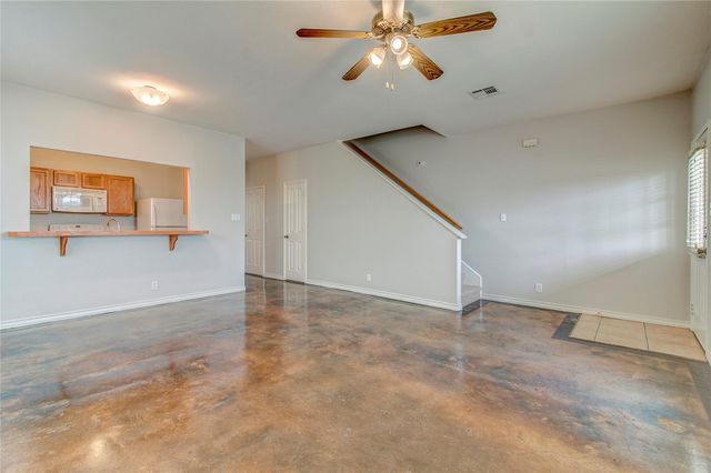 126 Sandstone DR D, Jarrell, TX 76537
