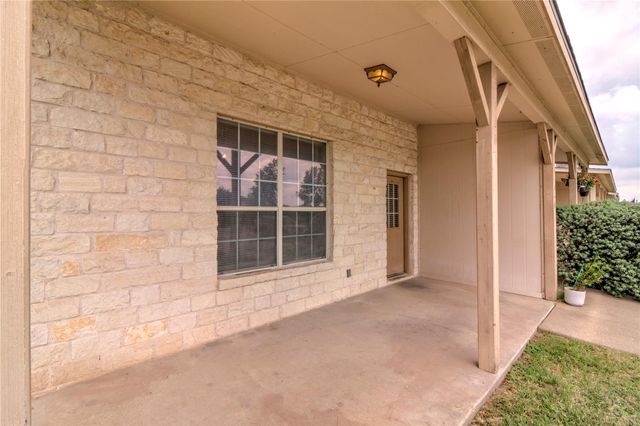 126 Sandstone DR D, Jarrell, TX 76537