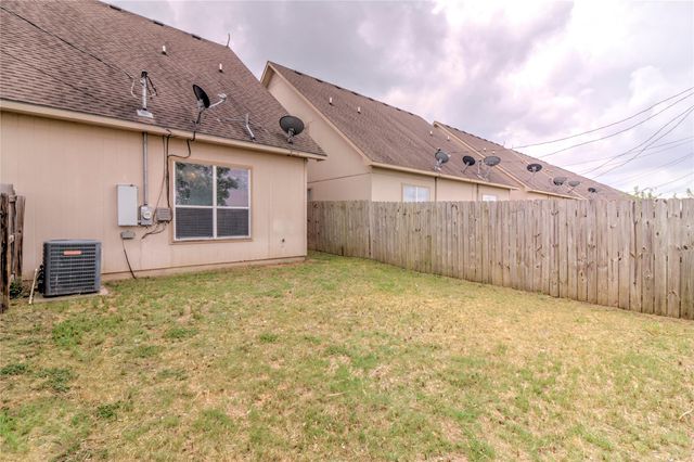 126 Sandstone DR D, Jarrell, TX 76537