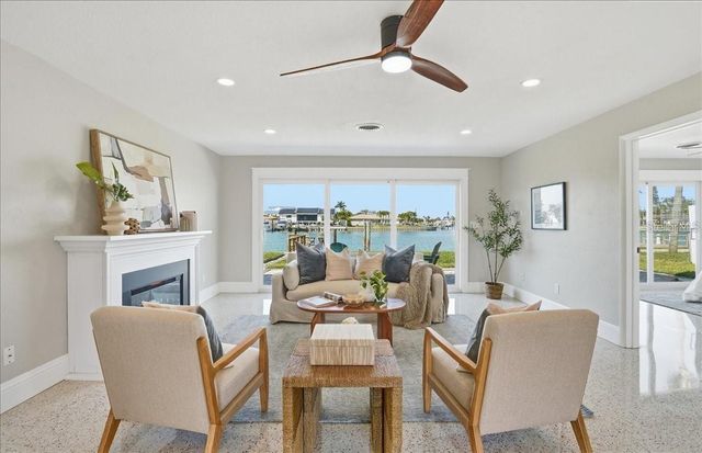 510 115TH AVENUE, Treasure Island, FL 33706