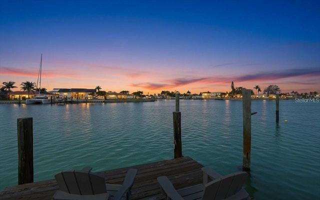 510 115TH AVENUE, Treasure Island, FL 33706