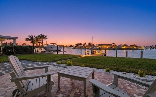 510 115TH AVENUE, Treasure Island, FL 33706