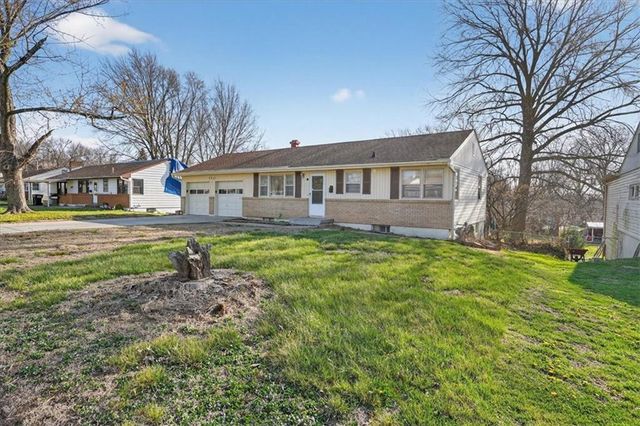 3721 S Pleasant Street, Independence, MO 64055