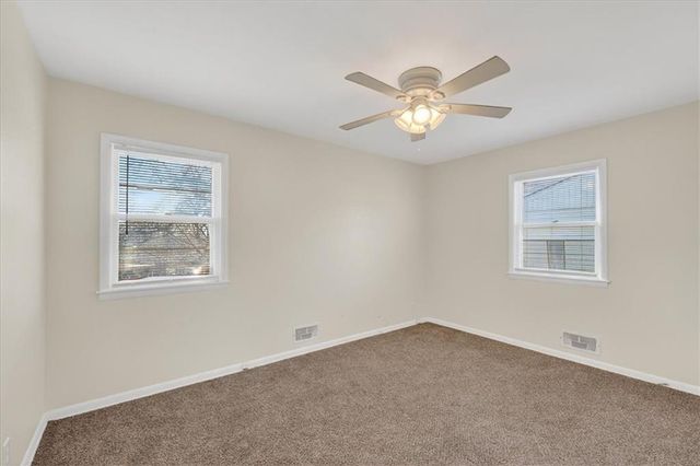 3721 S Pleasant Street, Independence, MO 64055