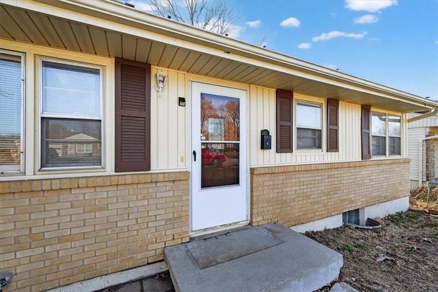 3721 S Pleasant Street, Independence, MO 64055