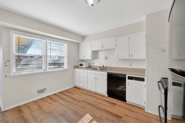 3721 S Pleasant Street, Independence, MO 64055