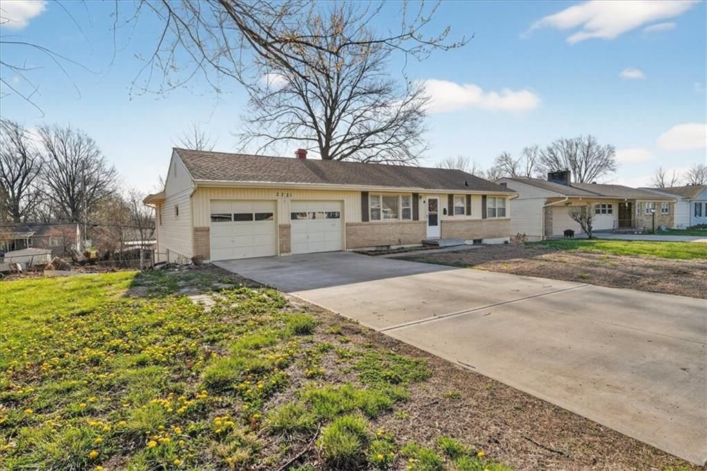 3721 S Pleasant Street, Independence, MO 64055