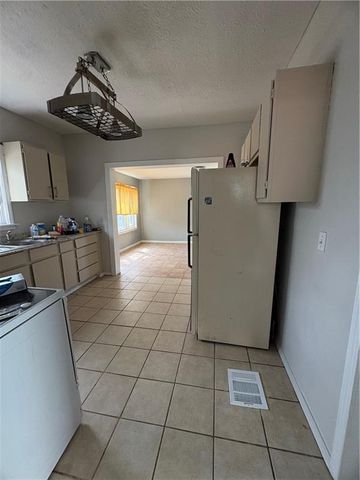 452 Donnelly Avenue, Kansas City, MO 64125