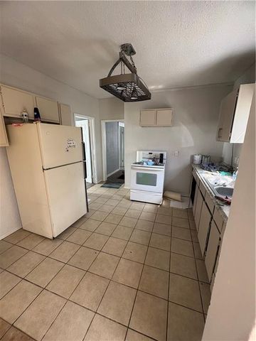 452 Donnelly Avenue, Kansas City, MO 64125