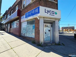 2 E Columbia, Palisades Park, NJ 07650