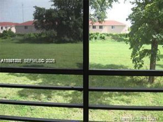 850 NE 209th Ter 204-35, Miami, FL 33179