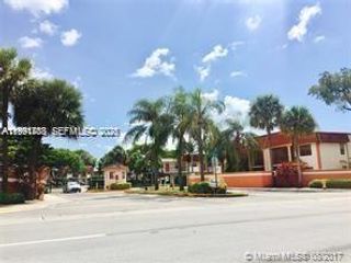 850 NE 209th Ter 204-35, Miami, FL 33179