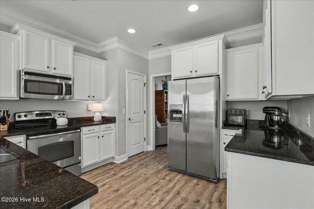 402 Lady Bug Lane, Wilmington, NC 28411