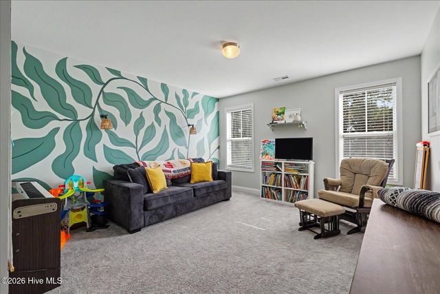 402 Lady Bug Lane, Wilmington, NC 28411