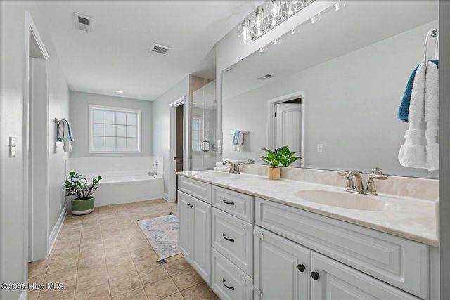 402 Lady Bug Lane, Wilmington, NC 28411