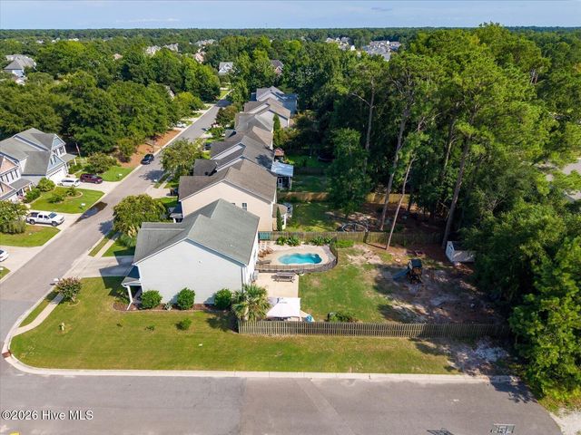 402 Lady Bug Lane, Wilmington, NC 28411