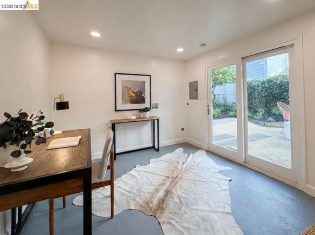 3954 3954 Magee Ave, Oakland, CA 94619