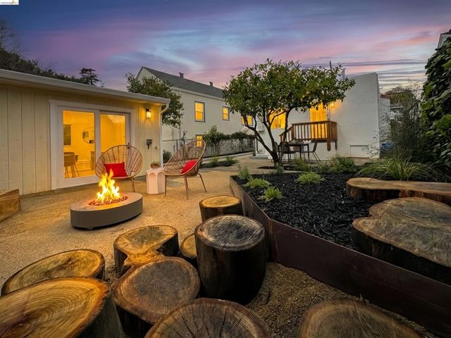 3954 3954 Magee Ave, Oakland, CA 94619