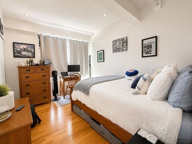 12 Stoneholm St 623, Boston, MA 02115