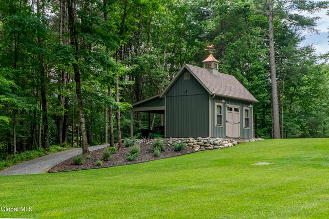 8 Caitlin Court, Saratoga Springs, NY 12866